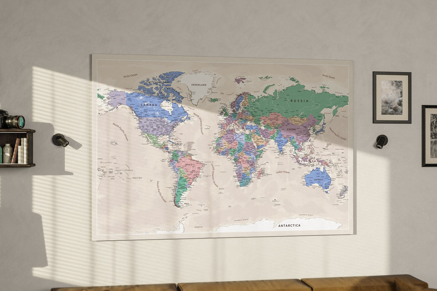 Carte du Monde Personnalisée sur Toile avec Épingles - Ambiance Pastel